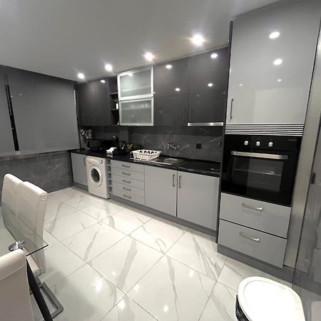N3 Apartment Amadora Luaran gambar