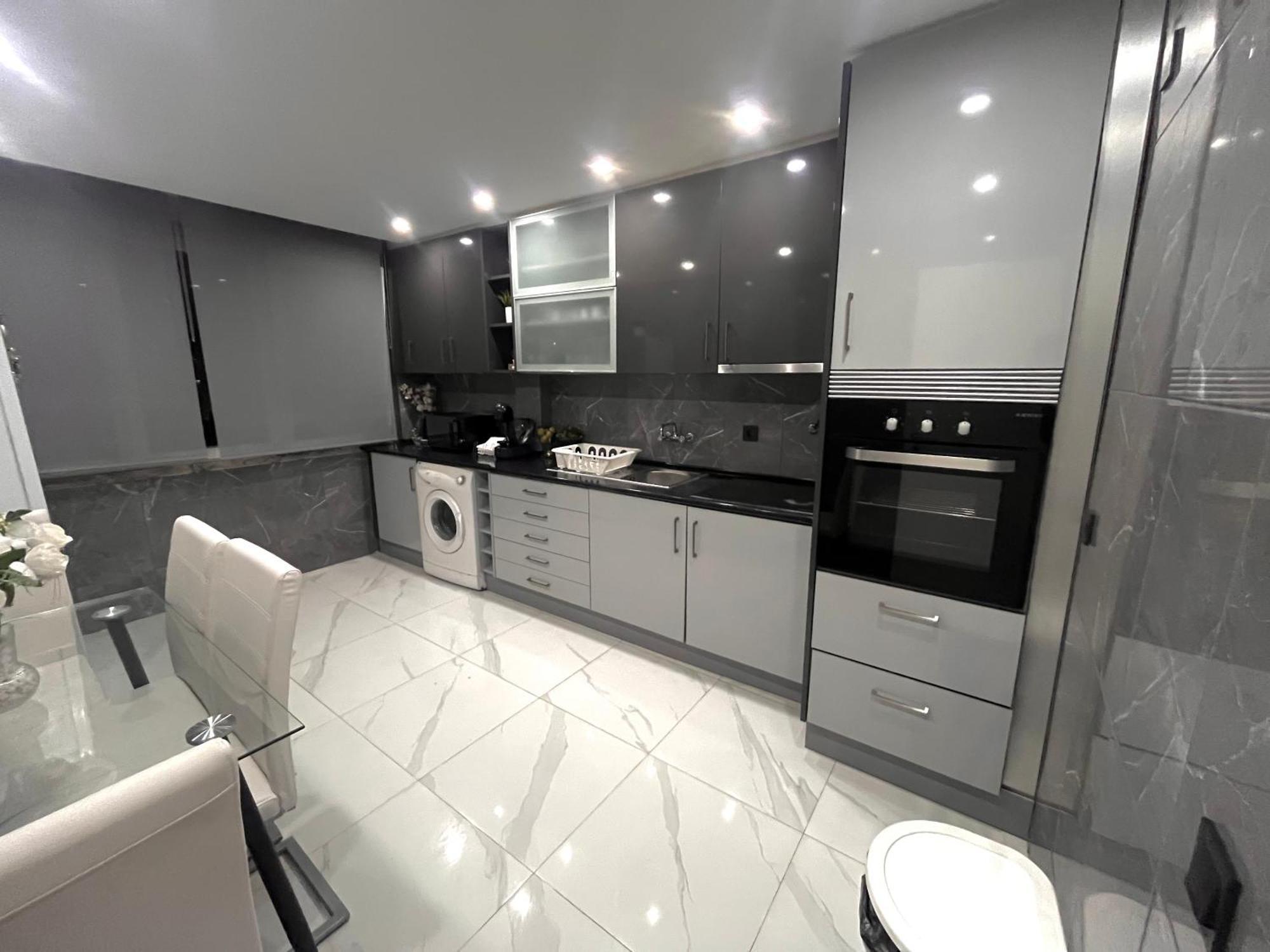 N3 Apartment Amadora Luaran gambar